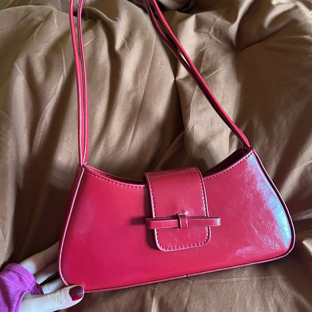 Elegant Red Women's Shoulder Bag